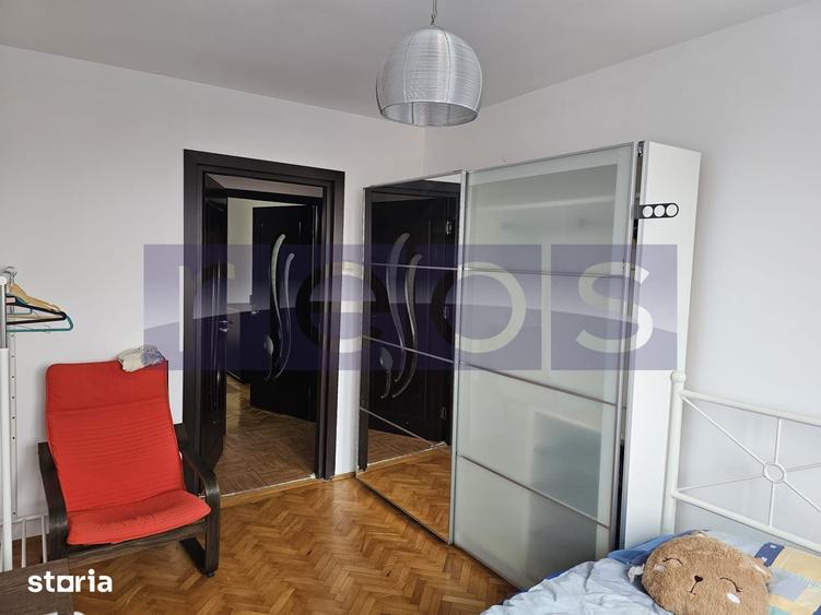 Apartament cu 3 camere semidecomandat în Titan