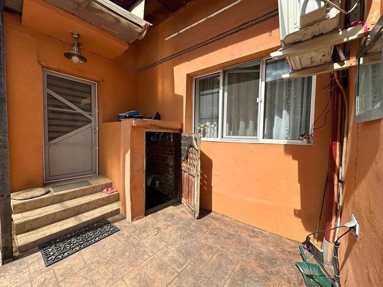 Casă cu Teren 370 Mp în Central