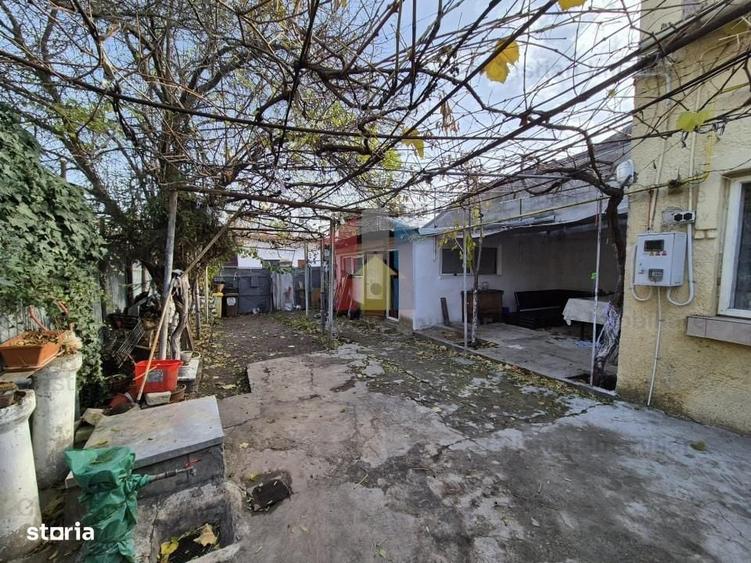 Casă cu 3 camere în Nicolae Bălcescu