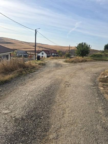 Teren Construcții intravilan de 4420 mp, în Vâlcele