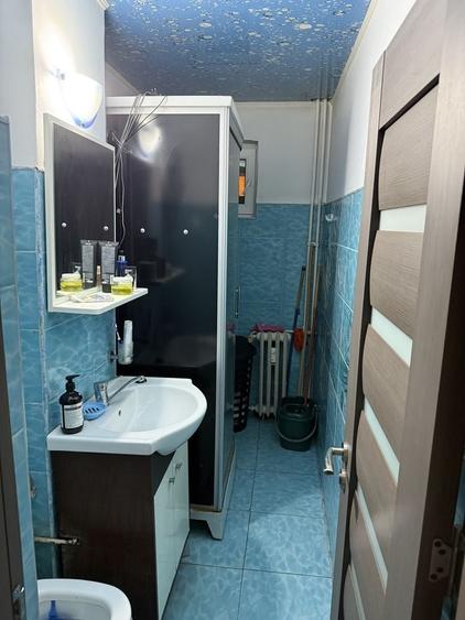Apartament cu 3 camere în Mihai Bravu