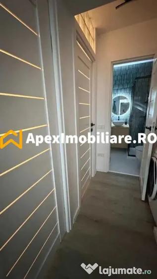 Apartament cu 4 camere semidecomandat în Central