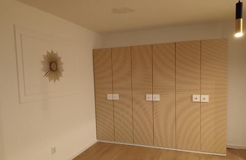 Apartament cu 3 camere decomandat în Florești