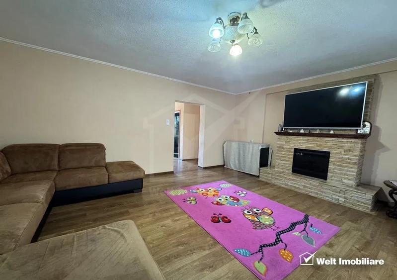 Apartament cu 3 camere semidecomandat în Zorilor