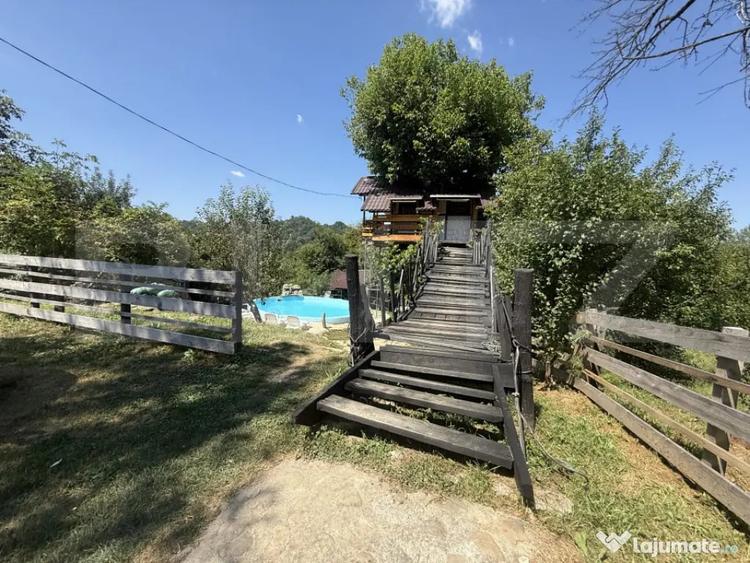 Proprietate de poveste cu piscina, ciubar ?i casu?a i - 6