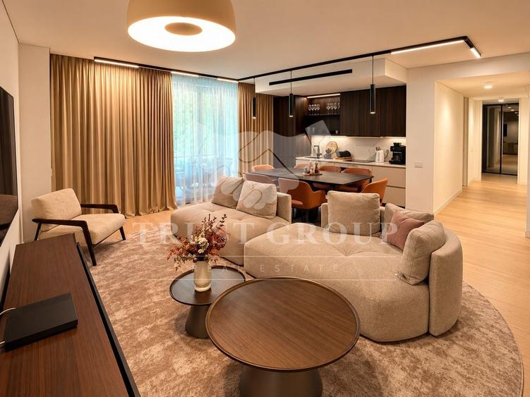 Apartament cu 4 camere decomandat, mobilat în Capitale
