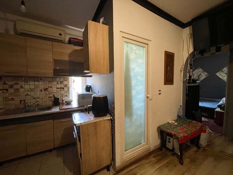 Apartament cu 2 camere în Uiești