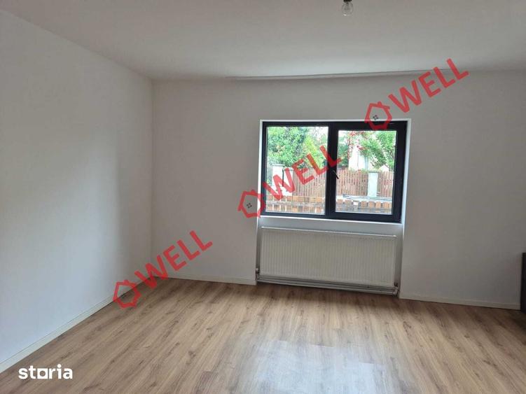 Casă cu 9 camere cu Teren 572 Mp în Central