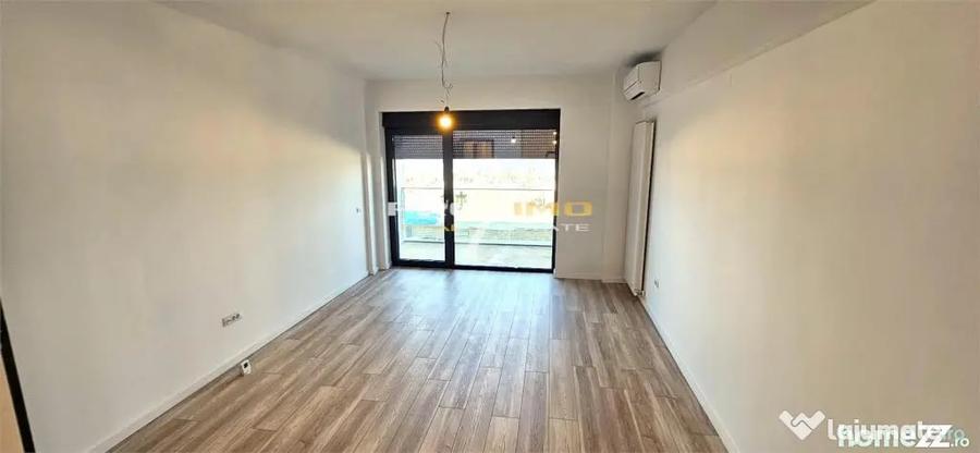 Apartament cu 3 camere decomandat în Mamaia