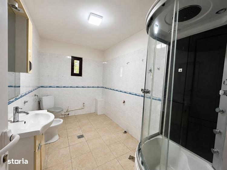 Uricani Iasi Doua Case in Una 108mp Ideala 2 Familii, 1330 mp teren - 8