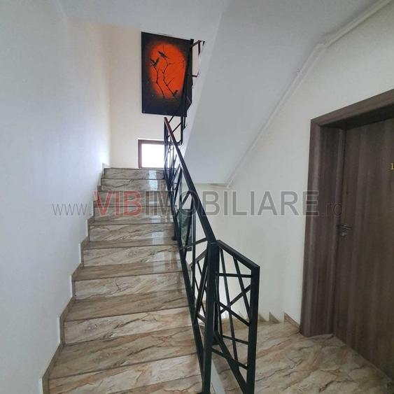 Casă cu 10 camere cu Teren 375 Mp în Mamaia-Sat