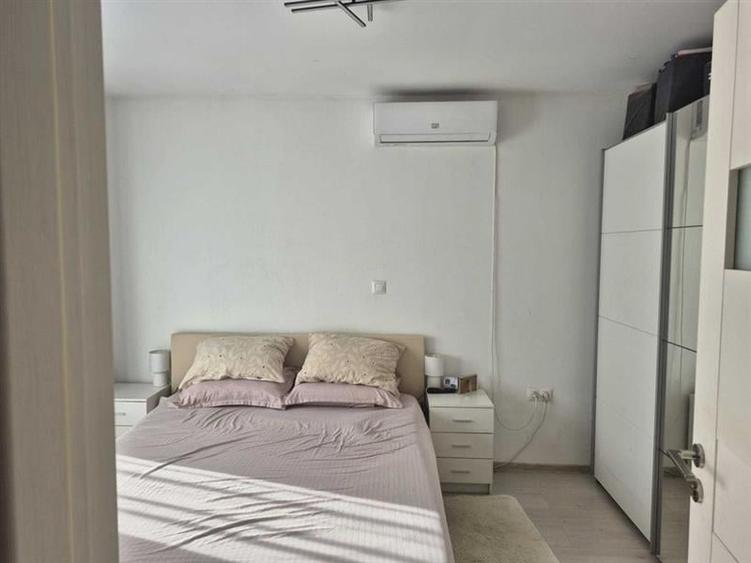 Duplex cu 3 camere cu Canalizare în Triaj