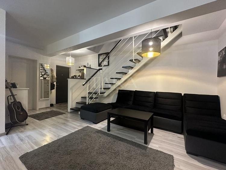 Apartament cu 4 camere semidecomandat, mobilat în Florești