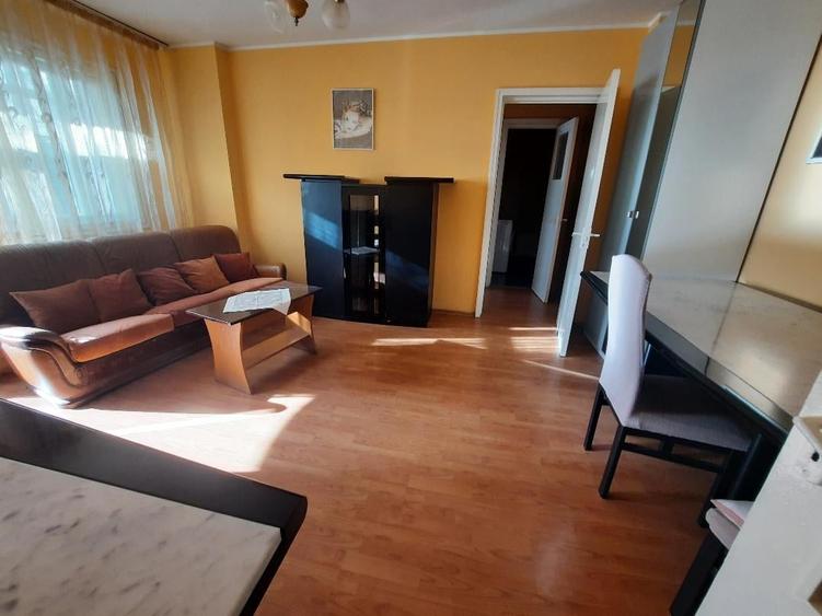 Apartament cu 2 camere semidecomandat, mobilat în Cantemir
