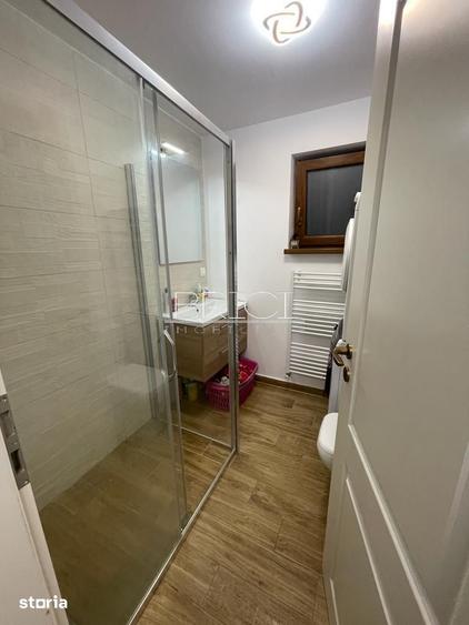 Casă cu 4 camere cu Teren 500 Mp în Cristian