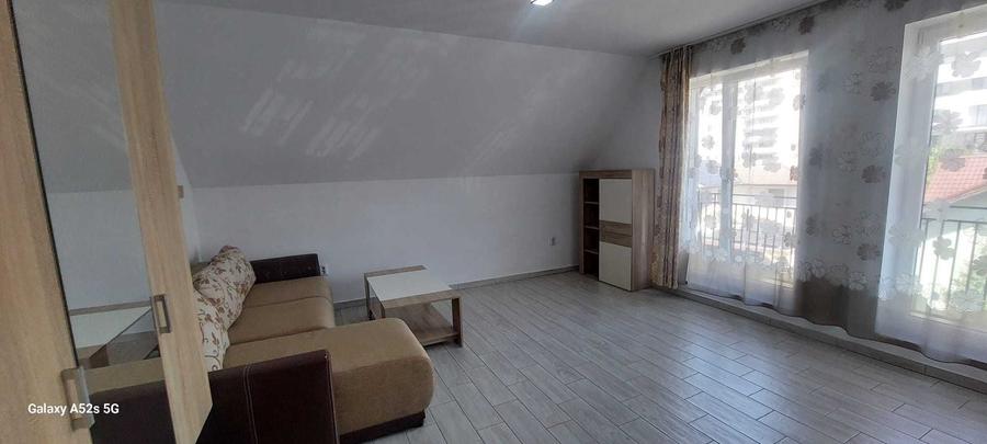 Apartament decomandat în Tractorul