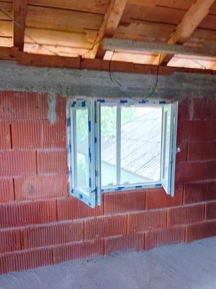 Casă individuală cu 4 camere cu Teren 2481 Mp în Bărăștii de Cepturi