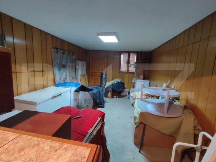 Casă Central în Radauți, teren 1500 mp - 2