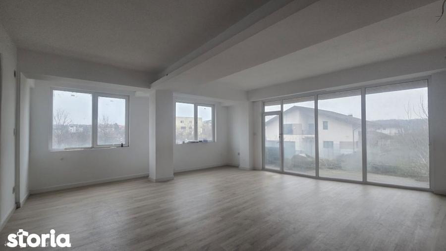 Apartament cu 3 camere în Băneasa