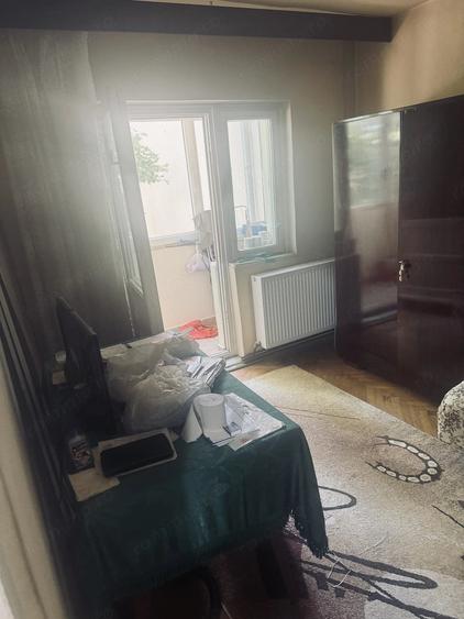 Apartament cu 2 camere semidecomandat în Aradului