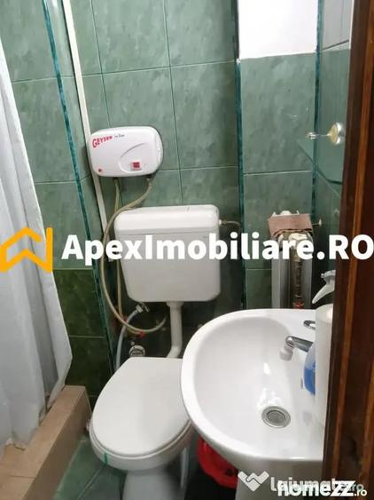 Garsonieră decomandată, mobilată în Romană