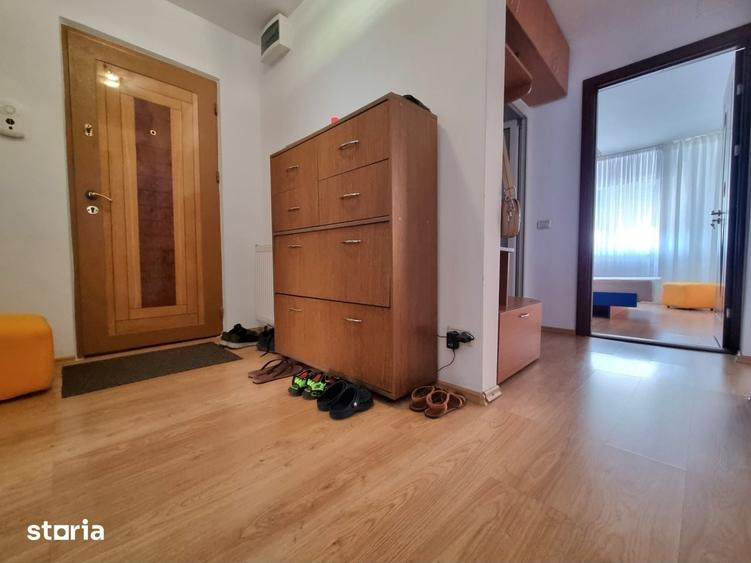 Apartament cu 3 camere decomandat în Mioriței