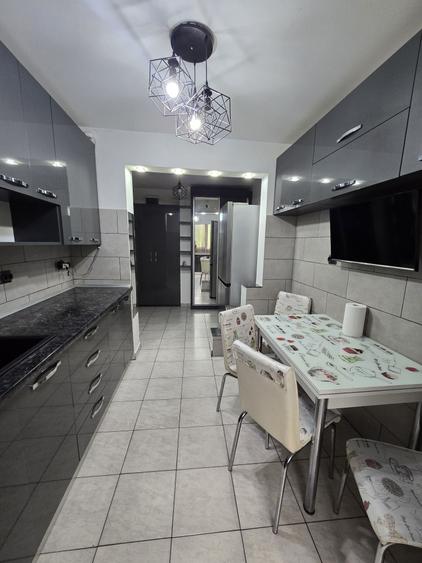 Apartament cu 2 camere decomandat în Dristor