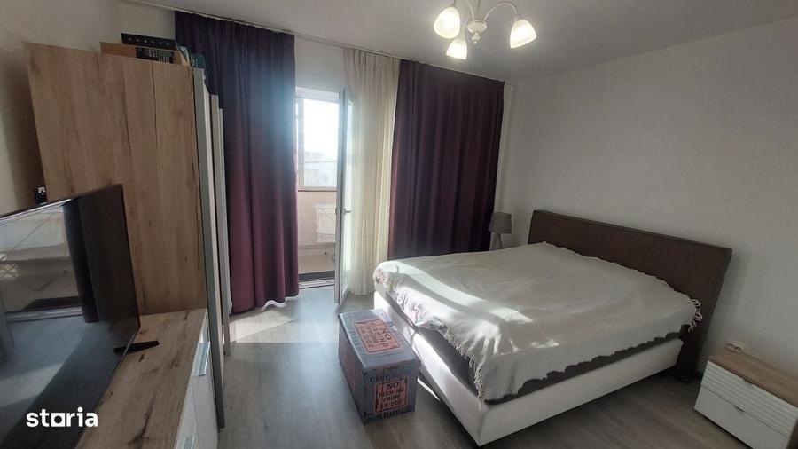 Apartament cu 4 camere, mobilat în Central