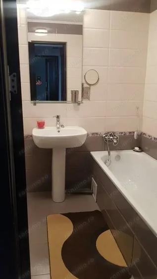 Apartament cu 2 camere decomandat în Romană