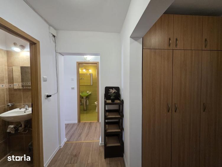 Apartament cu 3 camere decomandat în Decebal