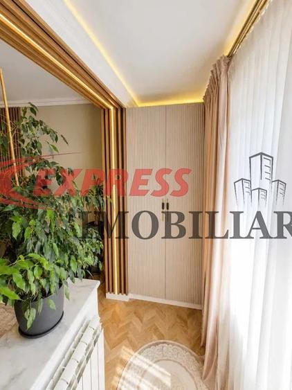 Apartament cu 3 camere decomandat în Titan