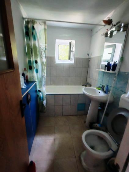 Apartament cu 2 camere decomandat în Rahova