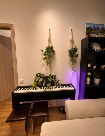 Apartament cu 3 camere semidecomandat în Drumul Taberei