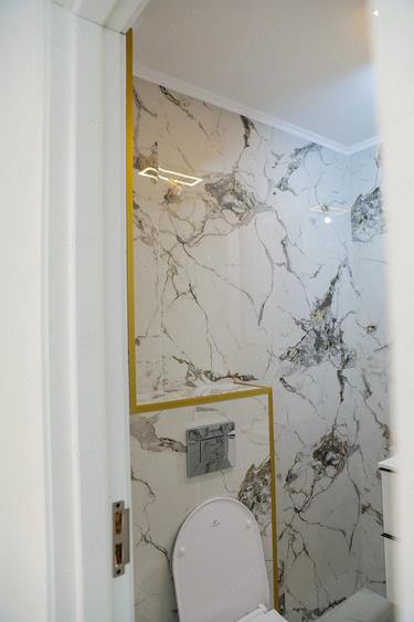 Apartament cu 4 camere decomandat în Central