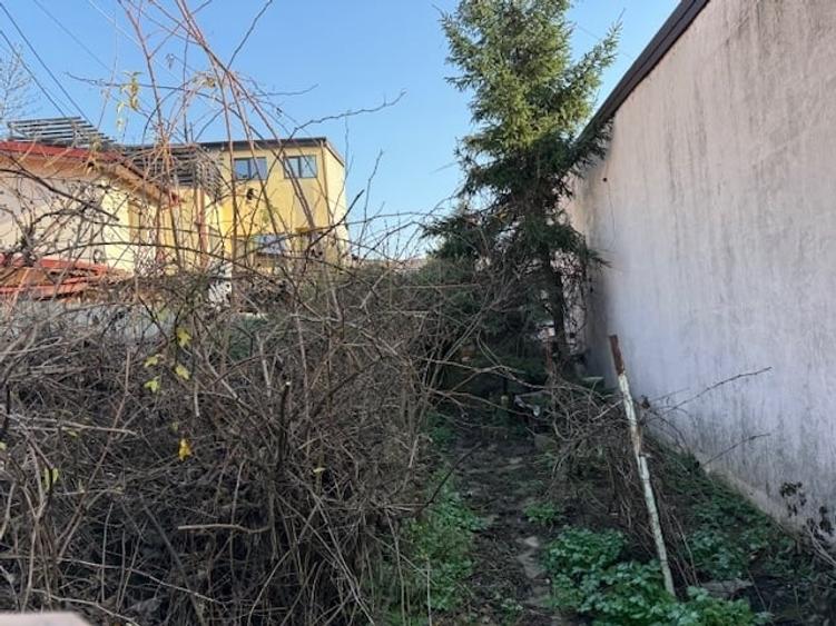 Casă cu 2 camere cu Teren 270 Mp în Central