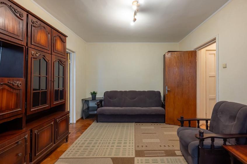 Apartament cu 2 camere semidecomandat, mobilat în Tomis Nord