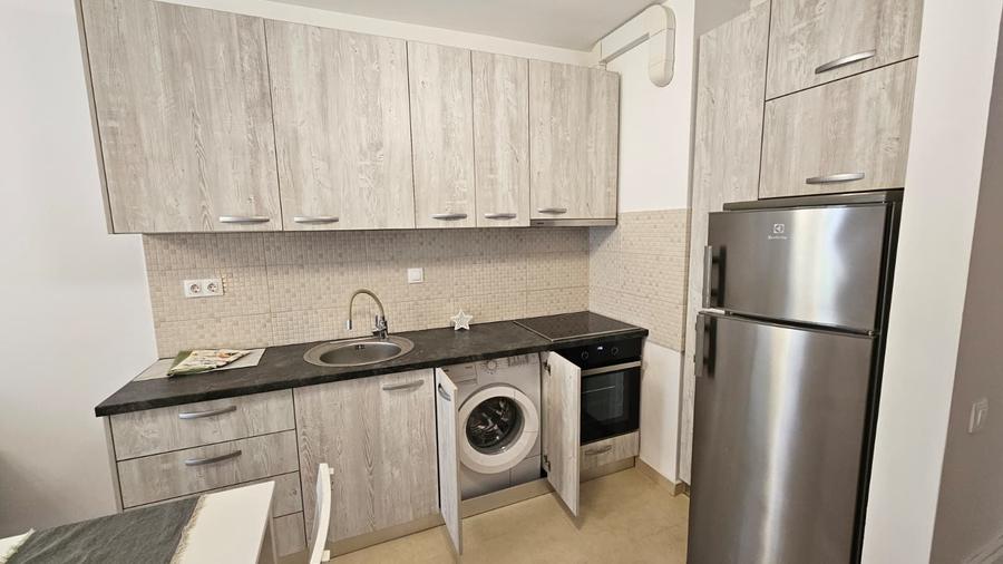 Apartament cu 2 camere semidecomandat, mobilat în Bună Ziua