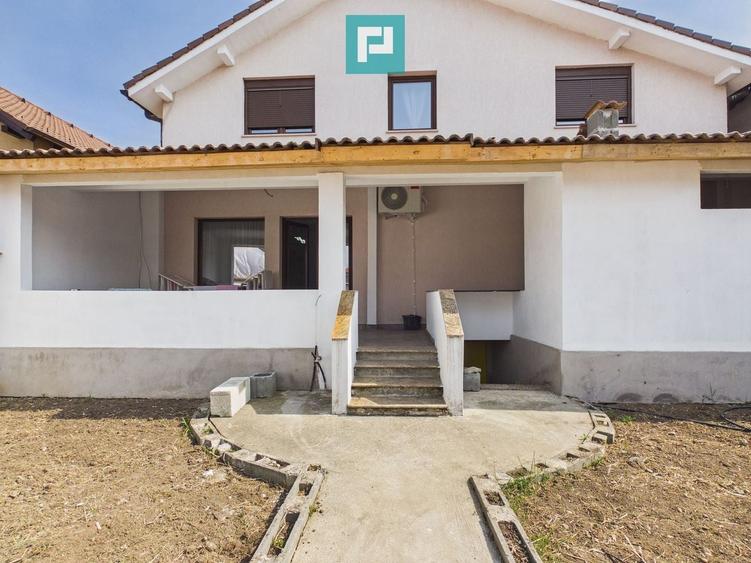 Casă individuală cu 4 camere cu Canalizare în Livada