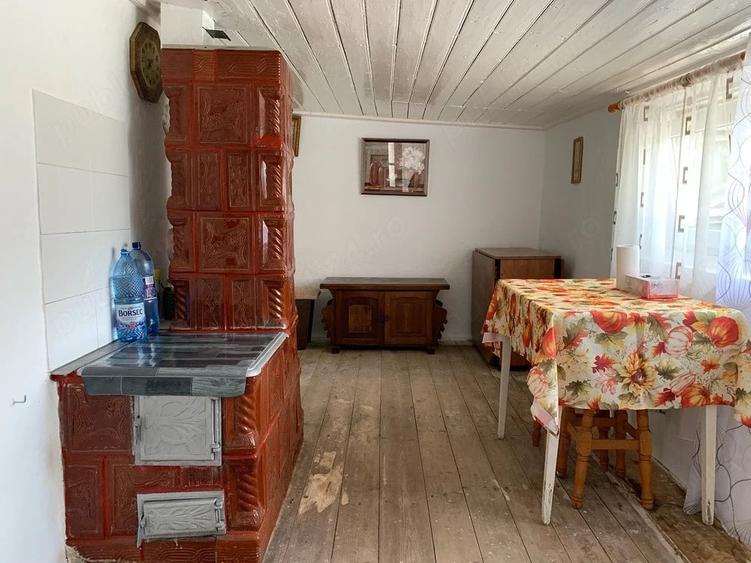 Casă cu Teren 900 Mp în Central