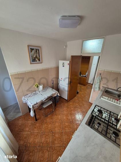 Apartament cu 2 camere decomandat în Colentina