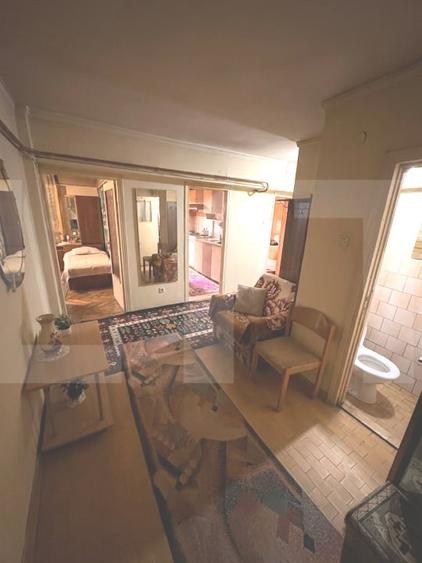 Apartament cu 3 camere decomandat, mobilat în Sud-Vest