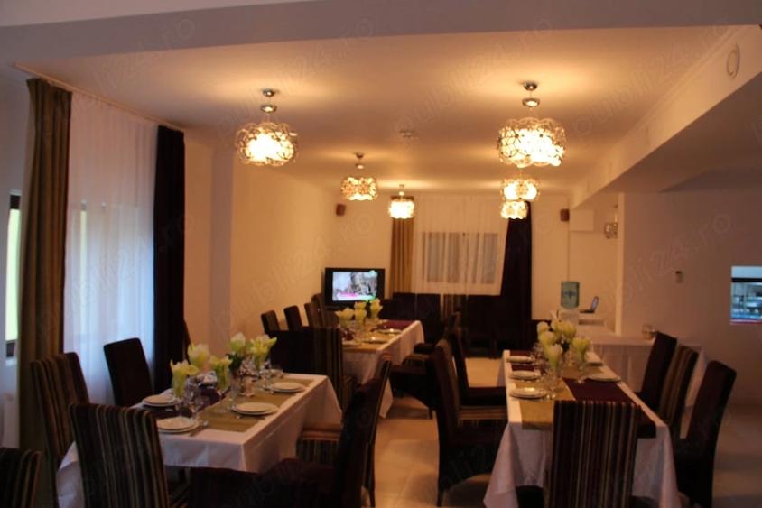 Casă cu 21 camere cu Teren 4050 Mp în Sătic