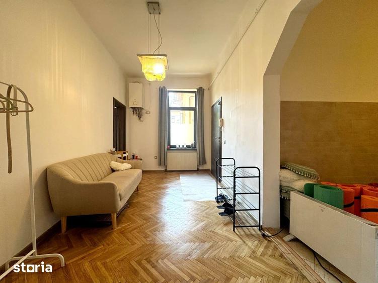 Apartament cu 2 camere, mobilat în Central