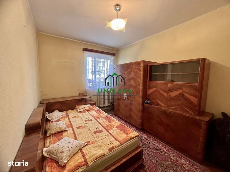 Apartament cu 3 camere semidecomandat în Nicolae Bălcescu