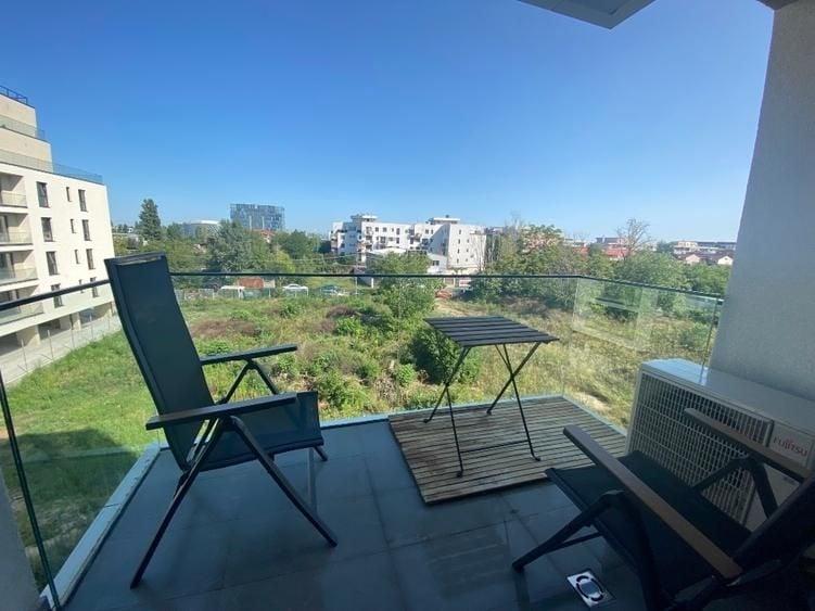 Apartament cu 3 camere decomandat, mobilat în Străulești