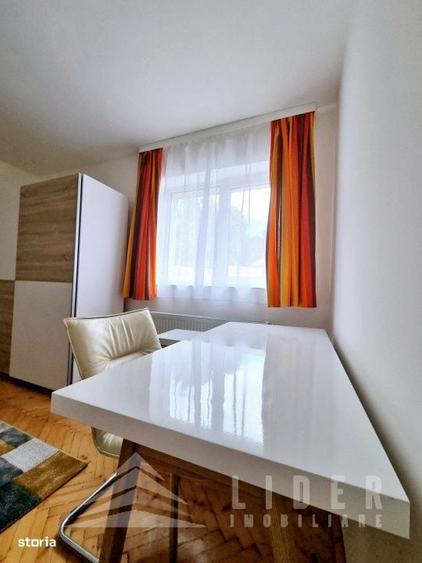 Apartament cu 3 camere decomandat în Gruia