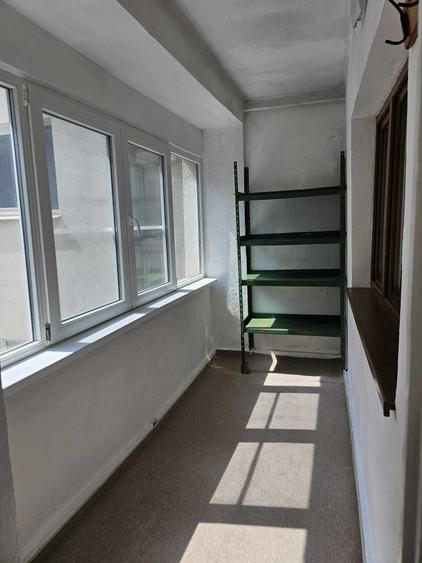 Apartament cu 2 camere decomandat în Universitate