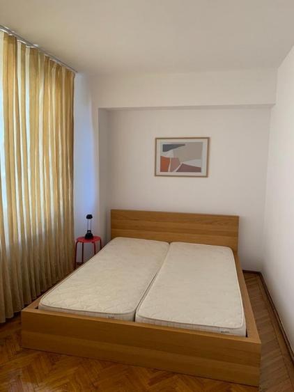 Apartament cu 2 camere semidecomandat, mobilat în Sala Palatului