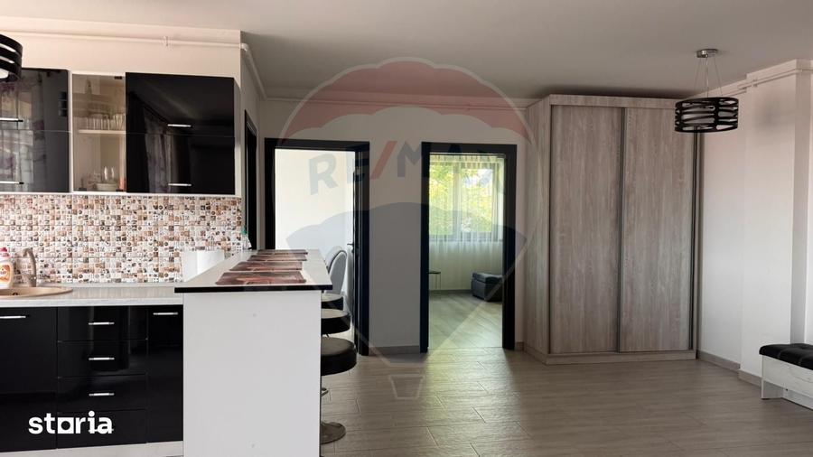 Apartament cu 3 camere semidecomandat în Bulgaria