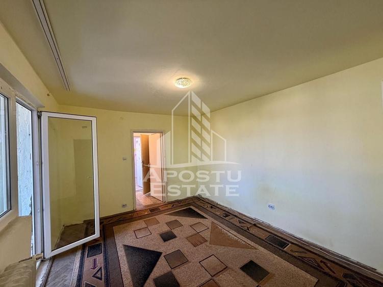 Apartament cu 2 camere semidecomandat în Spitalul Județean